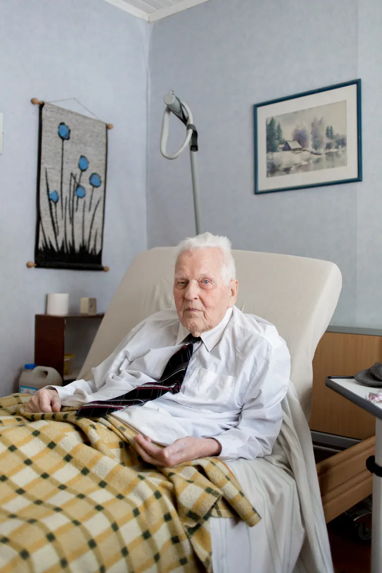 OMA LUGU: Igal küüditatul oli rääkida oma lugu, nii ka Ilmar Kuusel, kes jagas fotograafiga ka oma isiklikku fotoalbumit.