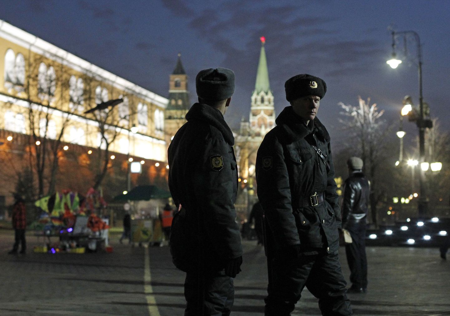 Politseipatrull Moskvas Maneeži väljakul.