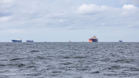 V Finskem zalivu zabeležili poškodbe petih podvodnih komunikacijskih kablov