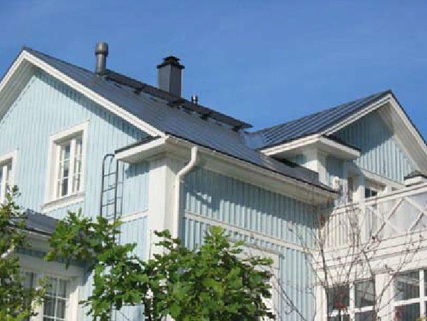 20. sajandi alguse villat Vaasas kaunistab samuti kena plekk-katus.