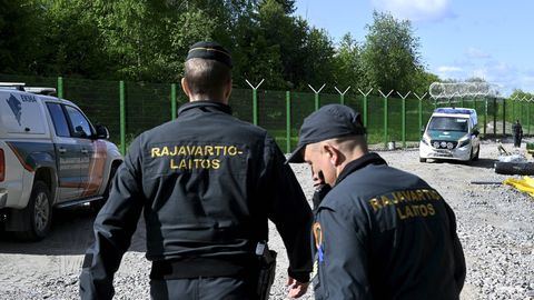 Пограничная служба Финляндии расследует масштабную контрабанду мигрантов