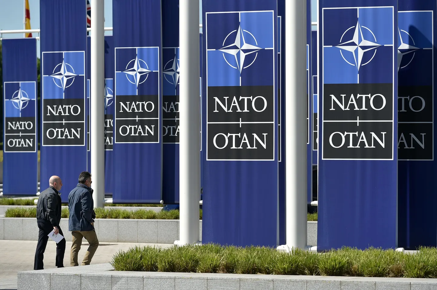 Вход в новую штаб-квартиру НАТО.