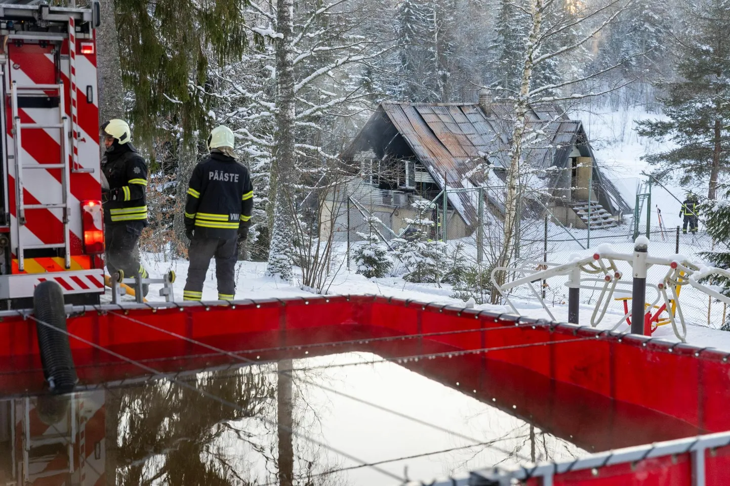 Tulekahju Mõedaku spordibaasis.