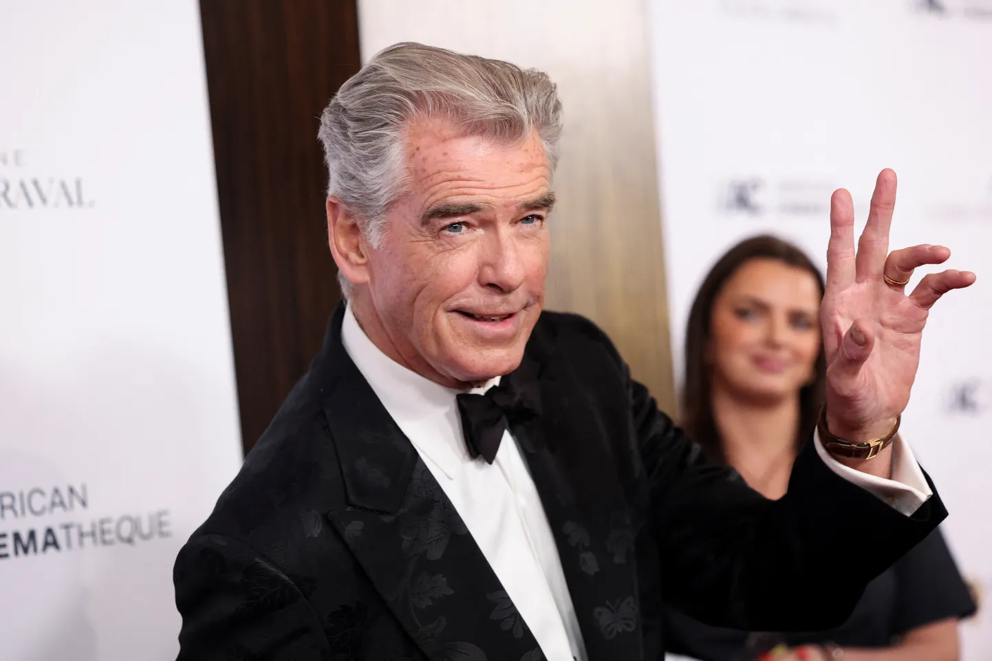 Pierce Brosnan usub, et järgmine Bond peaks olema britt, kuid avaldas kahtlust, mis võib seeriast saada Amazoni juhtimise all pärast fänne ehmatanud suurtehingut.