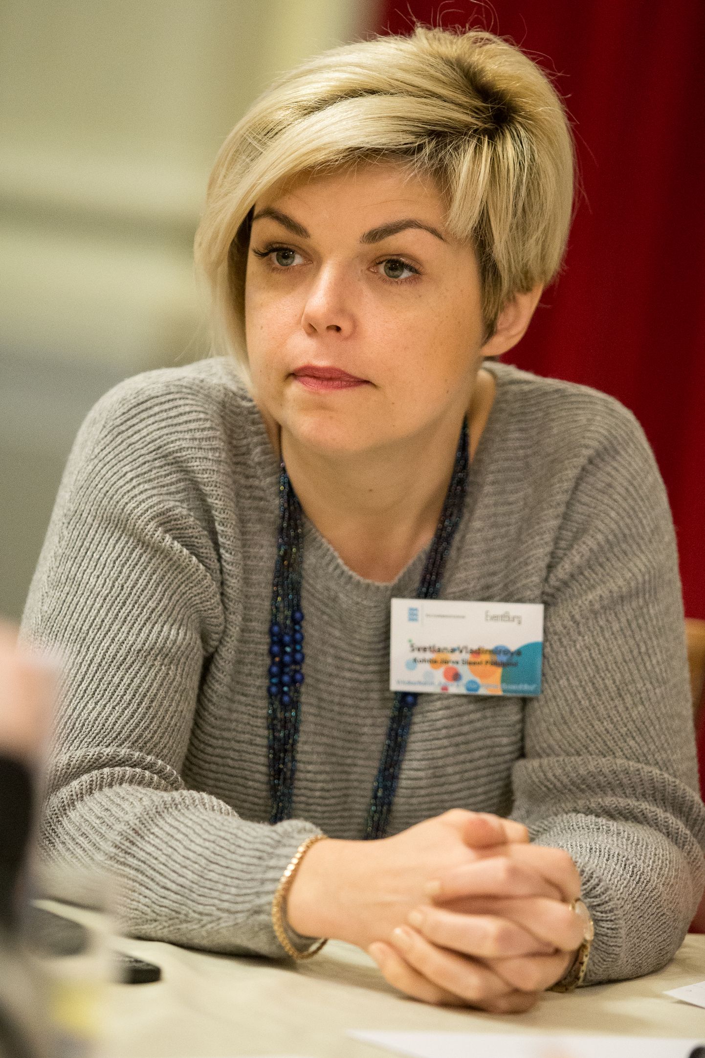 У Светланы Владимировой нет противоречий с центристами, но она решила стать беспартийной.