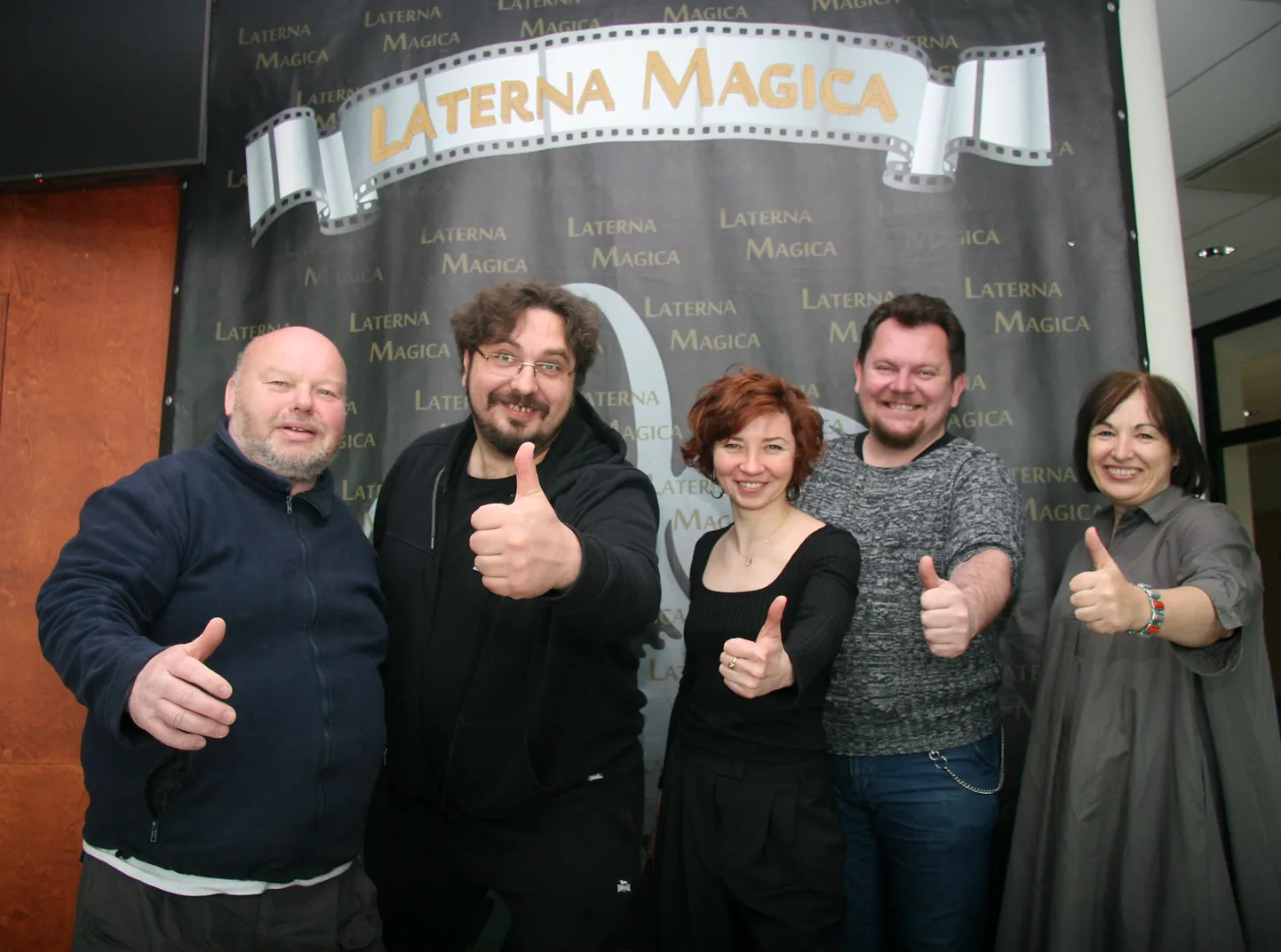 Raske filmide vaatamise päev ja tulised vaidlused on seljataga ning žürii meeleolu ülev.