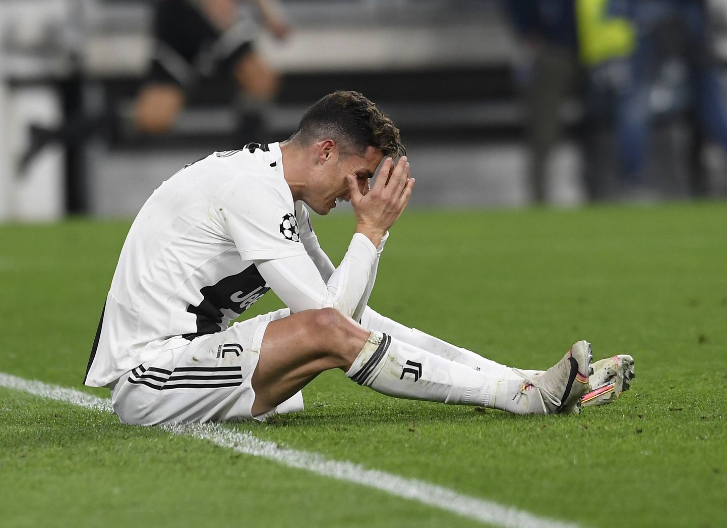 Juventsuses mängiv Cristiano Ronaldo ei näinud pärast mängu lõppu kuigi õnnelik välja.