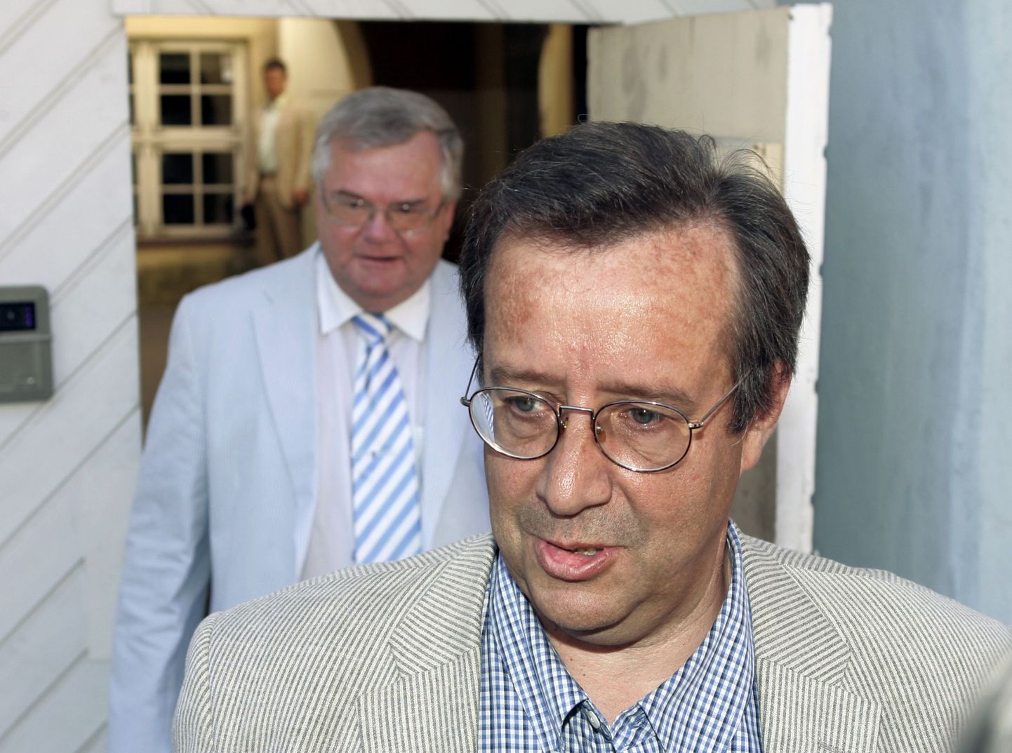 Эдгар Сависаар и Тоомас Хендрик Ильвес на президентских выборах в 2006 году.