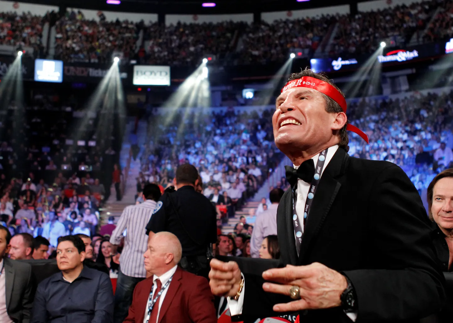 Julio Cesar Chavez .