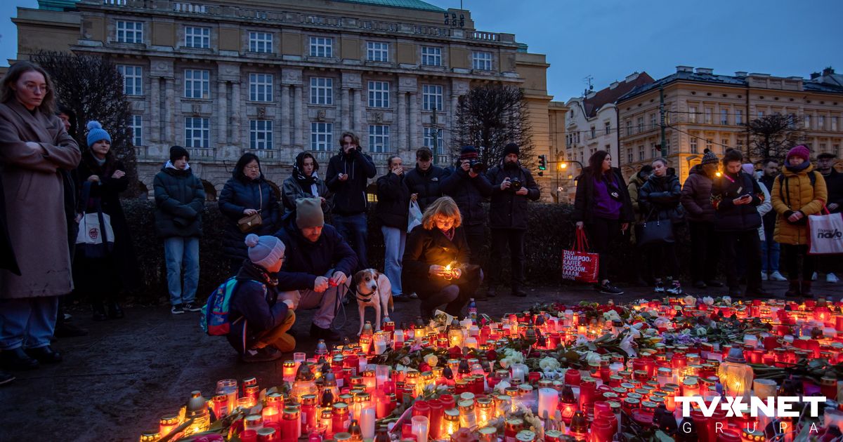 Slaktiņš Prāgā: šāvēja mājās atrasts ierocis, ar ko nogalināts zīdainis