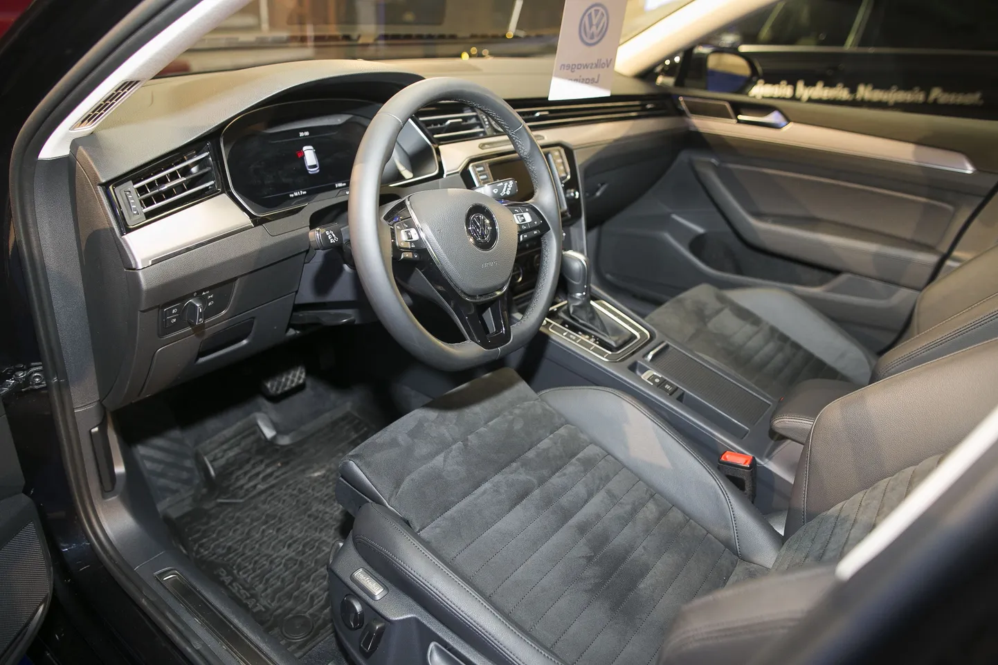 Volkswagen Passat.
