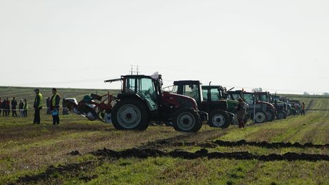 Künnivõistluste korraldajad meelitavad meeste kõrval kohale ka naised ja lapsed