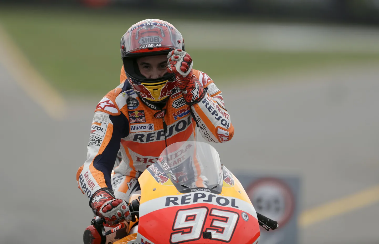Marc Marquez teenis hooaja kolmanda etapivõidu.