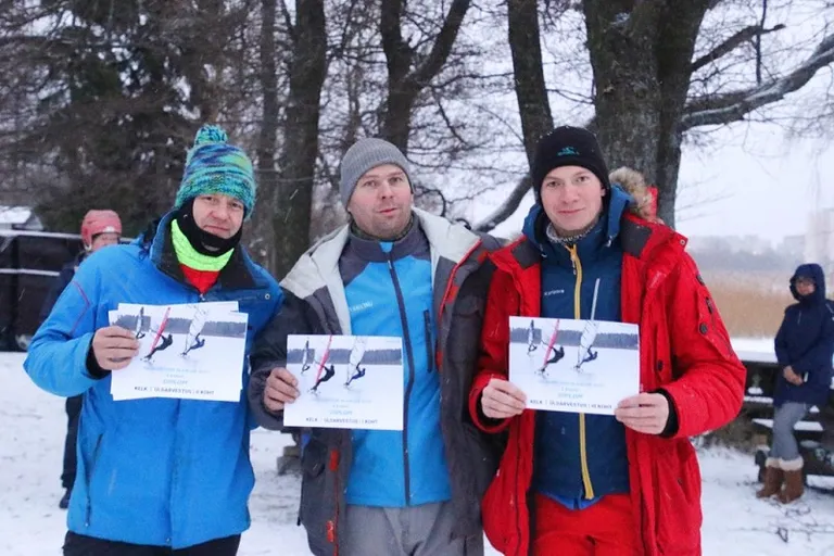 Jääsurfi Fun Slaalom I etapi esikolmik