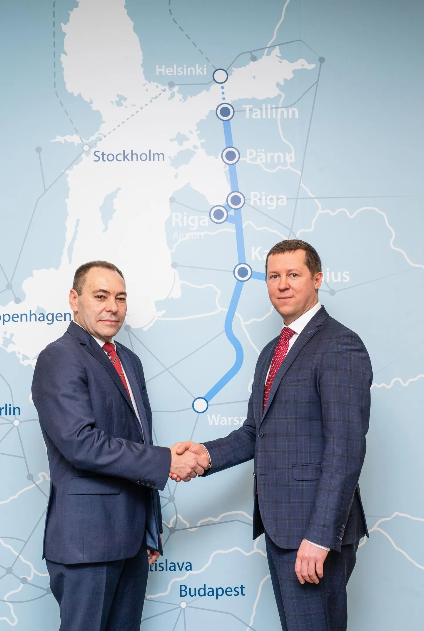 Täna allkirjastasid RB Raili tegevjuhi kohusetäitja Agnis Driksna ja Obermeyer Planen + Beraten GmbH ja Prointeci konsortsiumi esindav Jose Manuel Lendoiro projekteerimis- ja järelevalvetööde lepingu uue raudtee ehitamiseks Pärnust Eesti-Läti piirini.