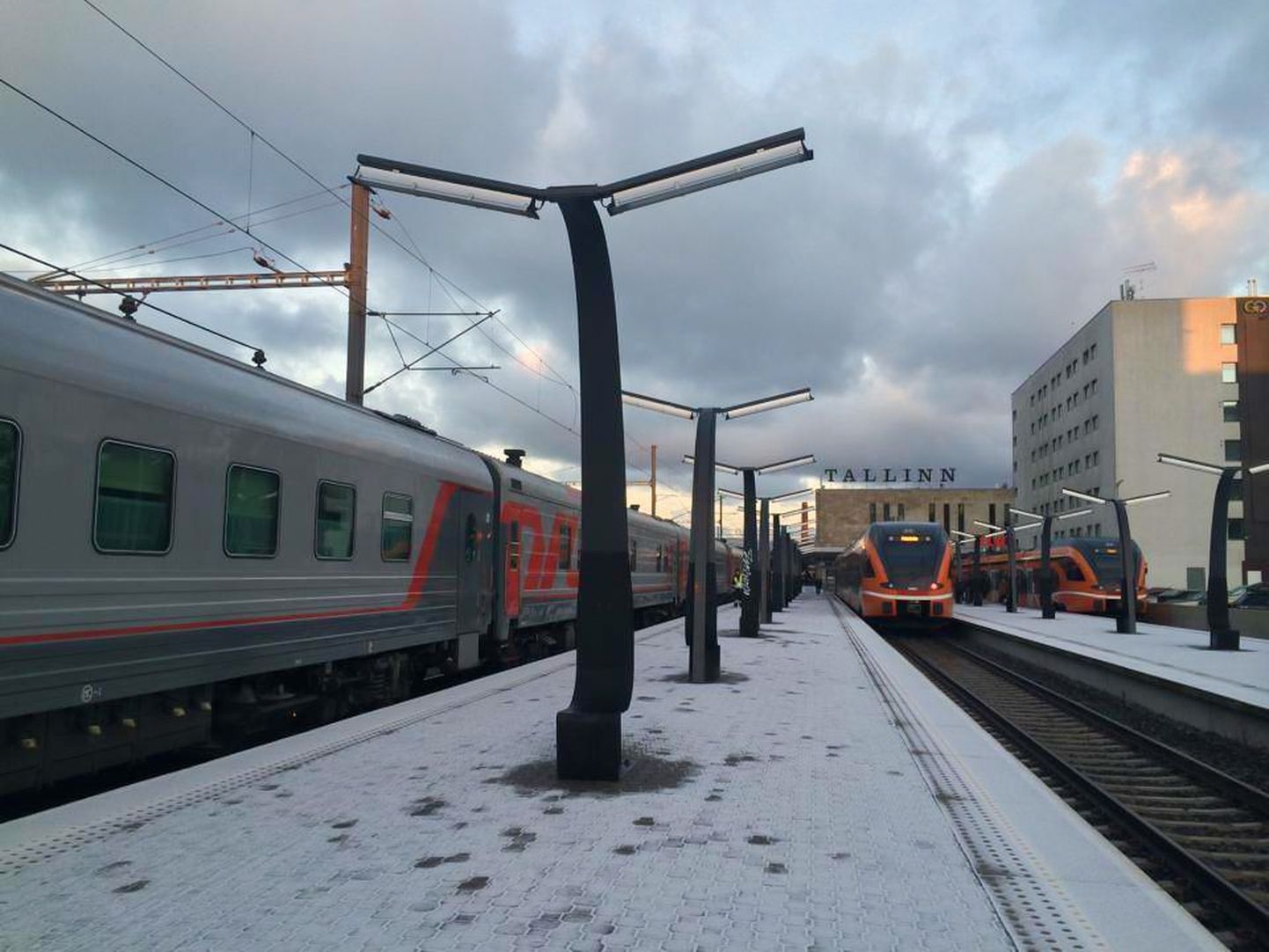 Peterburi rong Tallinnas.