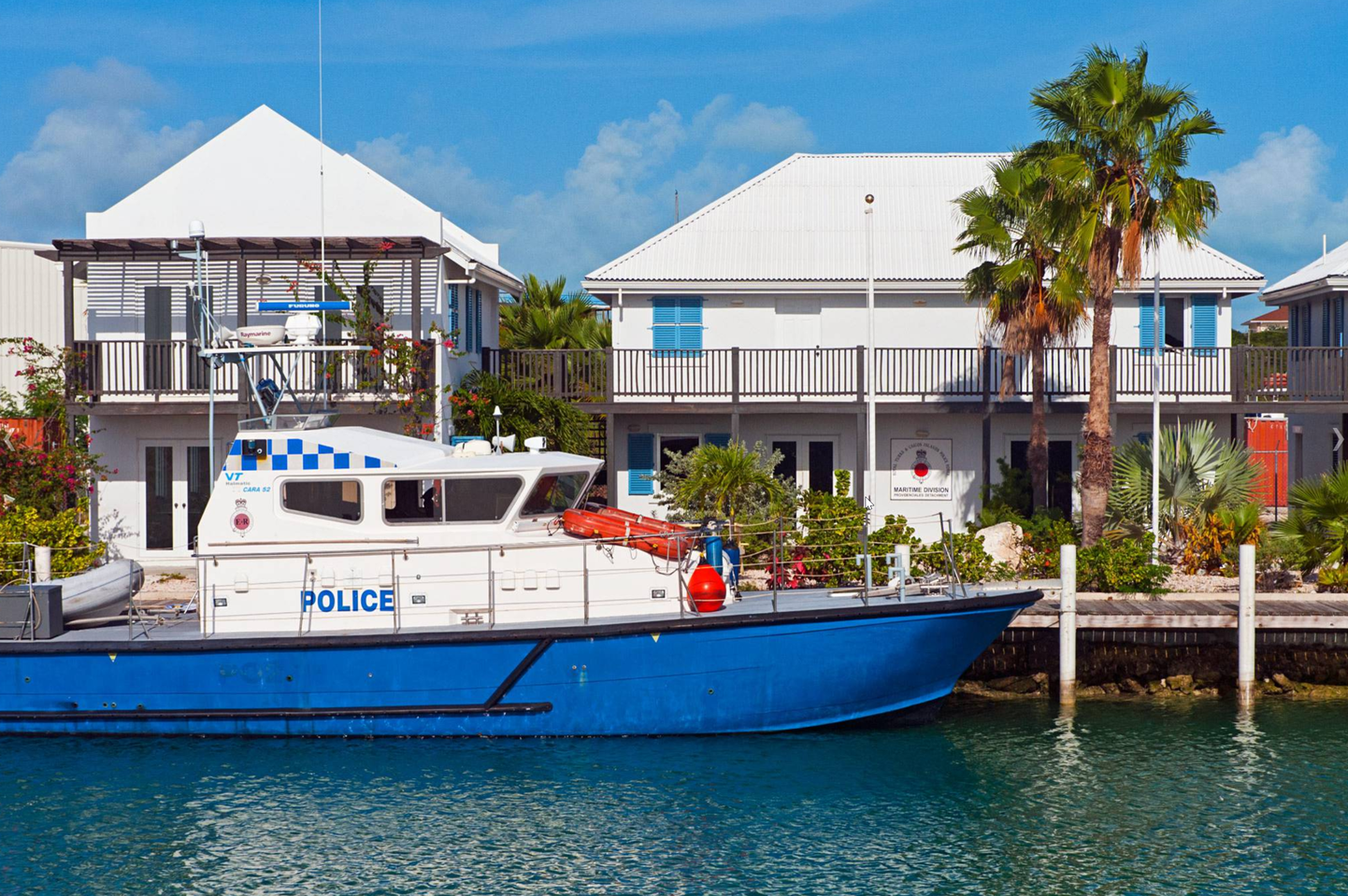 Turks ja Caicose politsei mereüksuse alus.