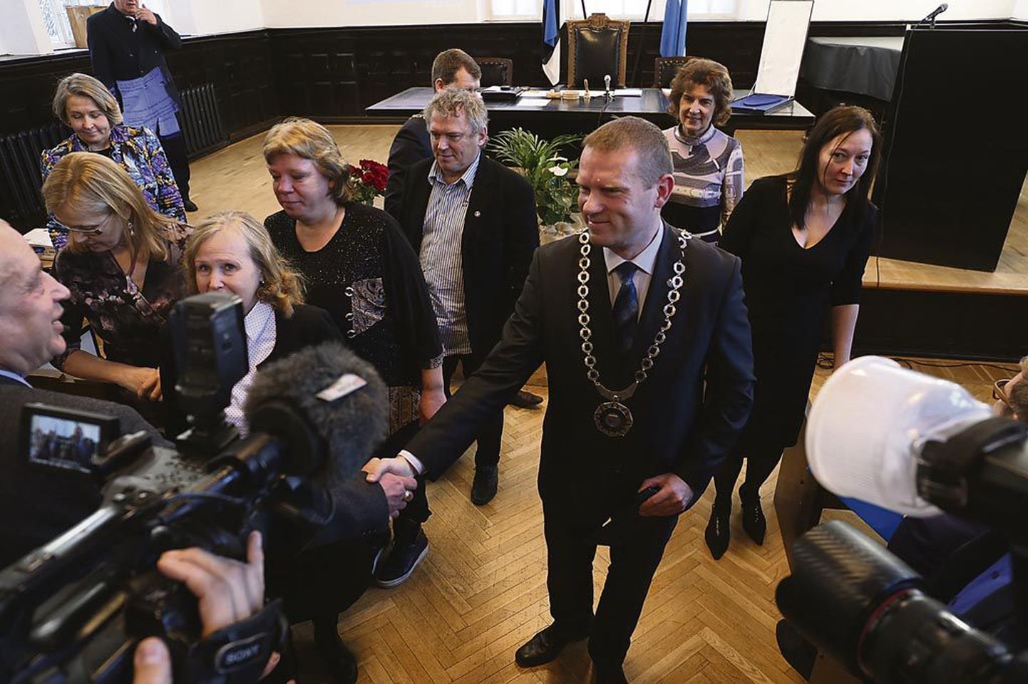 Salajasel hääletusel toetas Romek Kosenkraniuse linnapeaks saamist 23 rahvaesindajat.