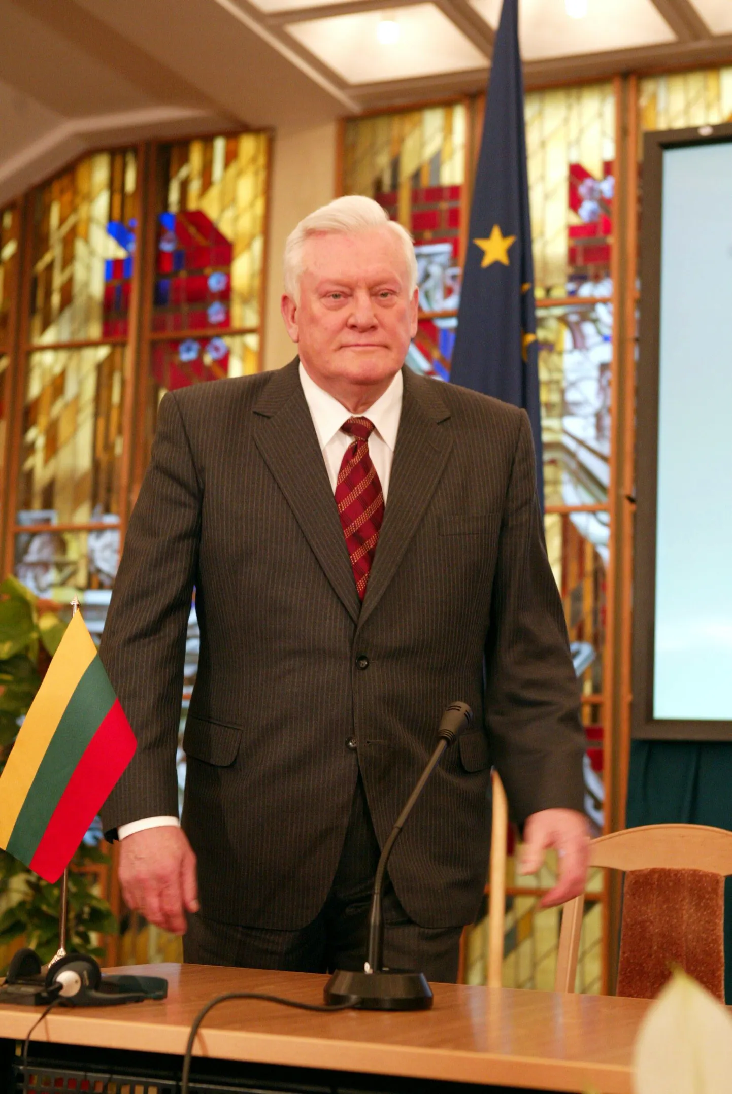 Algirdas Brazauskas peaministripäevil.