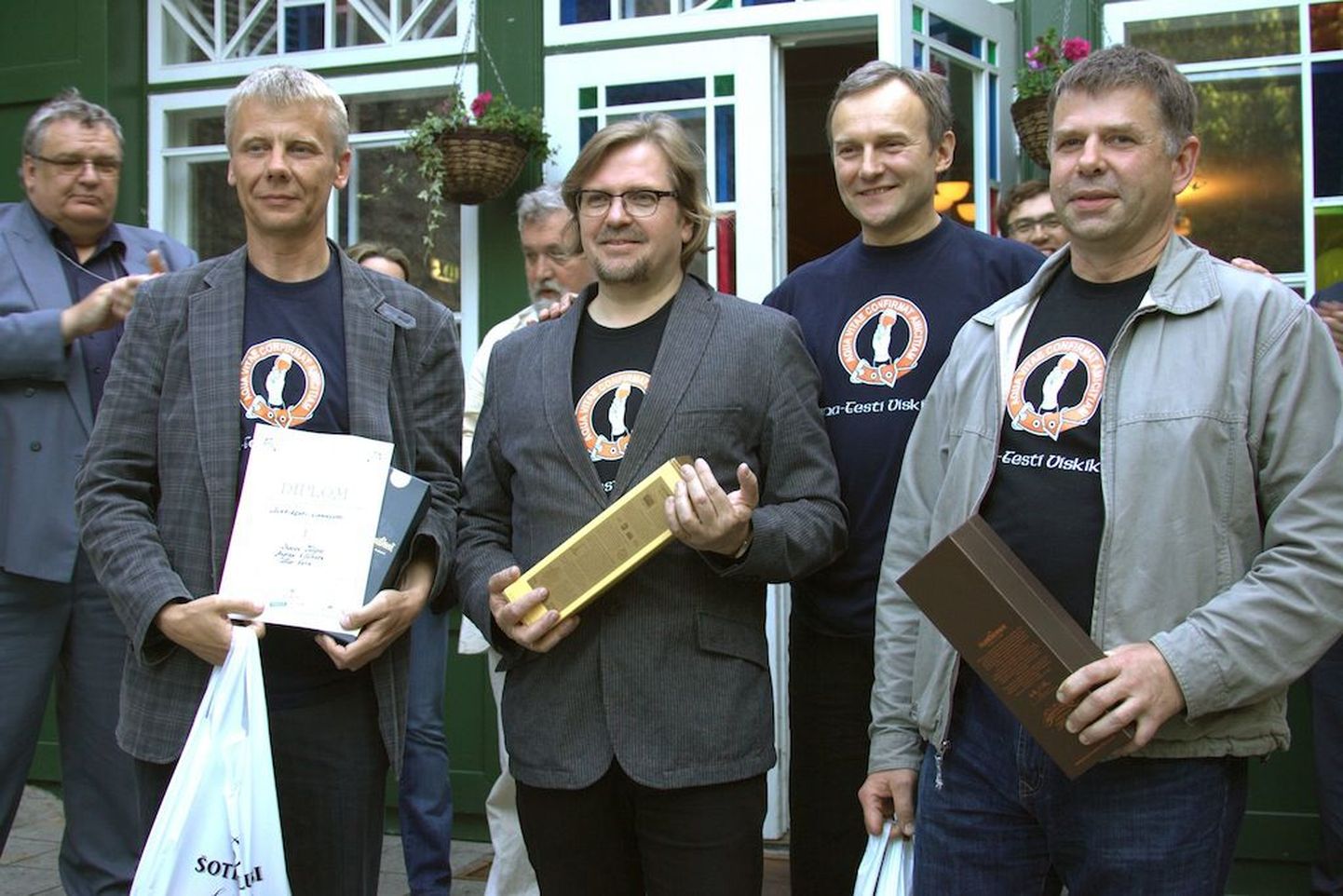 Победители прошлогоднего чемпионата Южно-Эстонского клуба виски (слева направо) Индрек Талгре, Юллар Варик, Олев Аллик и Андрес Виллемсон.