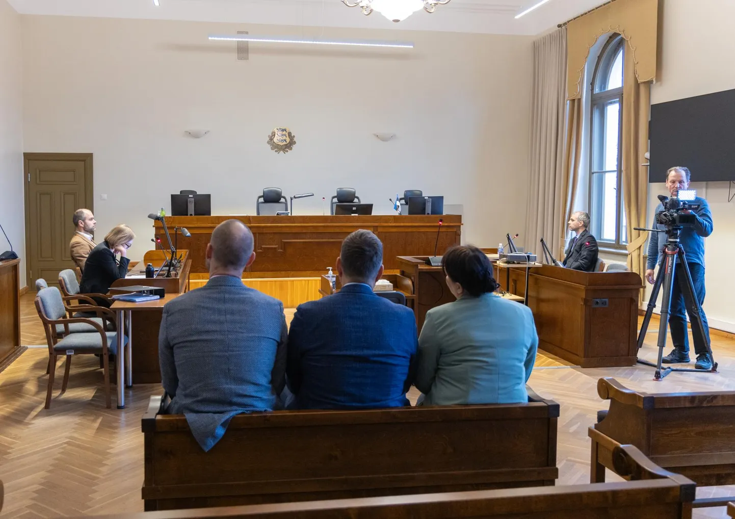 Töötajatelt uriiniproovi küsinud Viljandi haigla läks kohtusse, sest ei lepi 40 000 euro suuruse trahviga, mida andmekaitse inspektsioon temalt selle pärast nõuab.