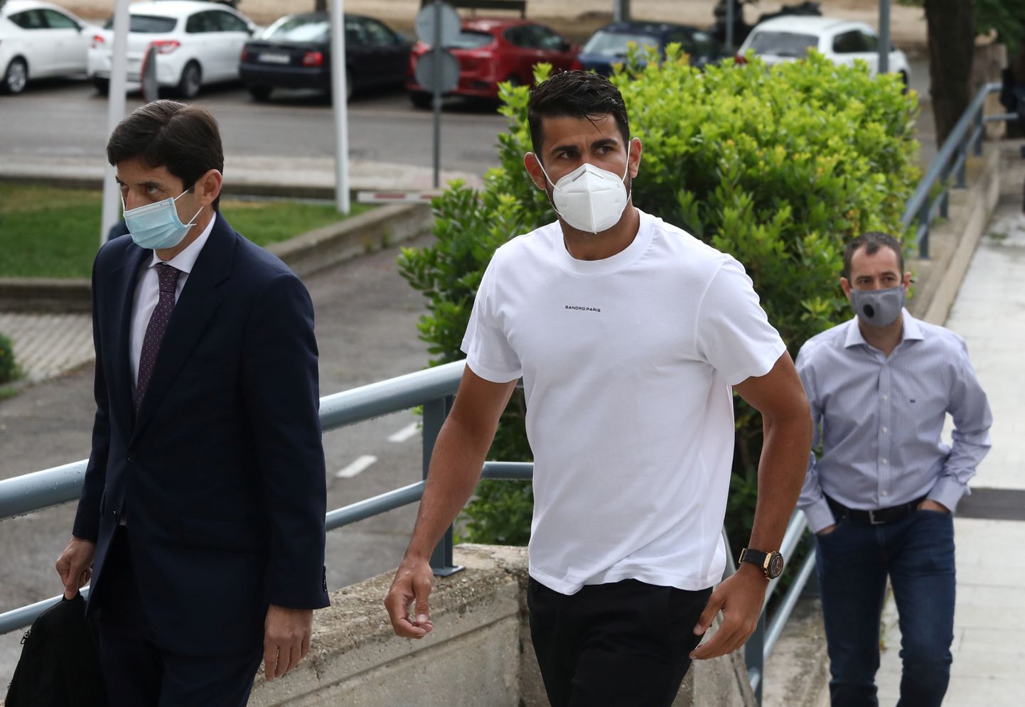 Madridi Atletico jalgpallitäht Diego Costa saabumas kohtusse, süüdistatuna maksupettuses.
