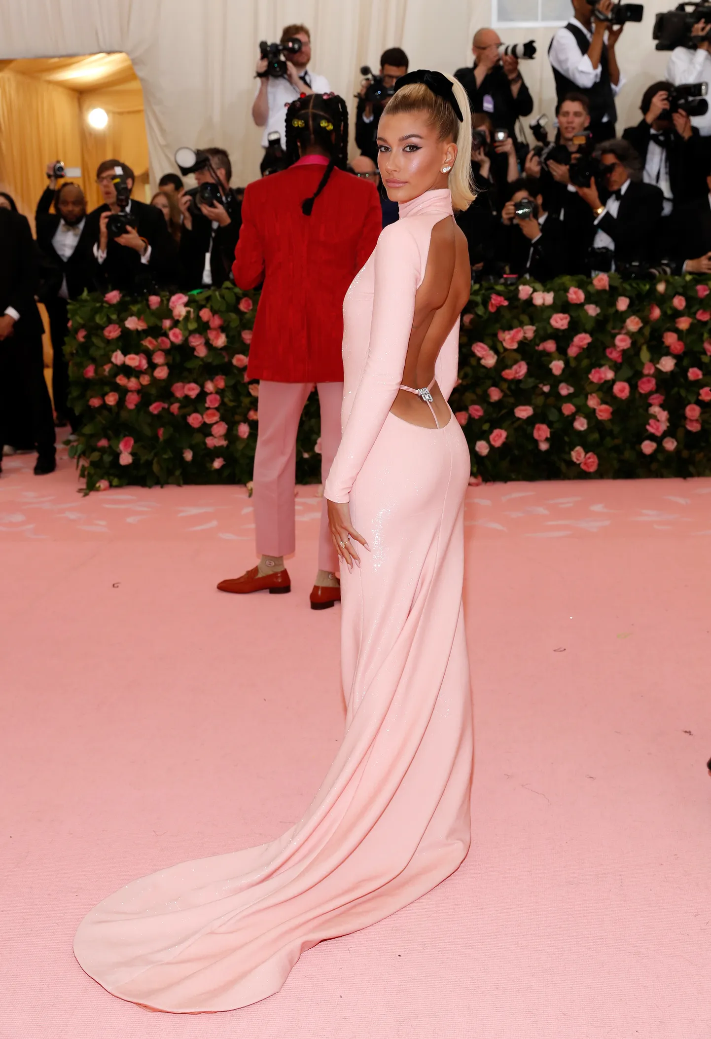 Hailey Bieber 2019 Met galal.