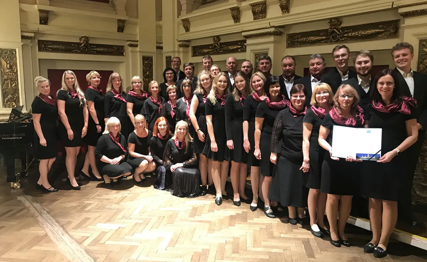 Tartu Hansa segakoor astus Viinis publiku ette kahel kontserdil.