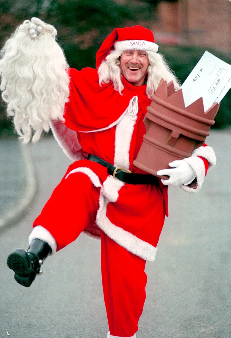 Ray Hulse 1996. aastal jõuluvana kostüümis.
