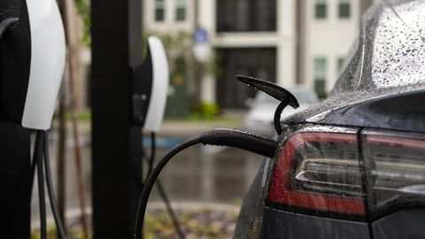 Vai elektroauto var kļūt par vienīgo auto ģimenē?