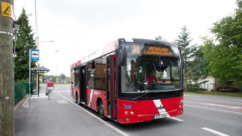 Autojuhid võivad punaste bussidega terve nädala tasuta sõita