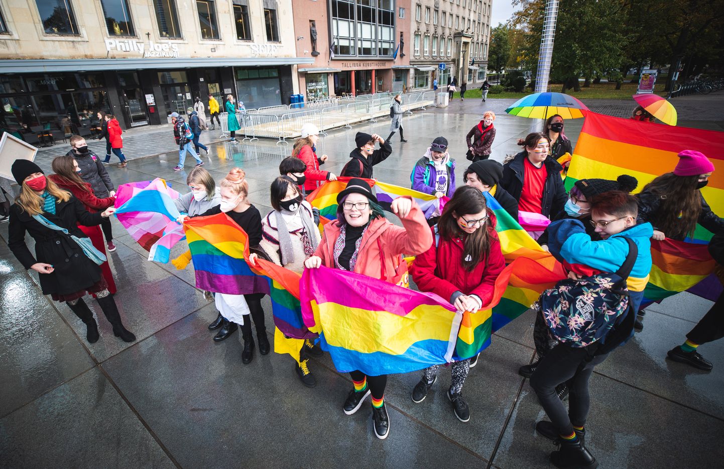 Heameeleavaldus Kõigi Õigus Abielule. 18.oktoobril väljendati Tallinna Vabaduse väljakul oma toetust Eesti LGBT+ kogukonnale ning kõigi kooseluvormide võrdsustamisele.