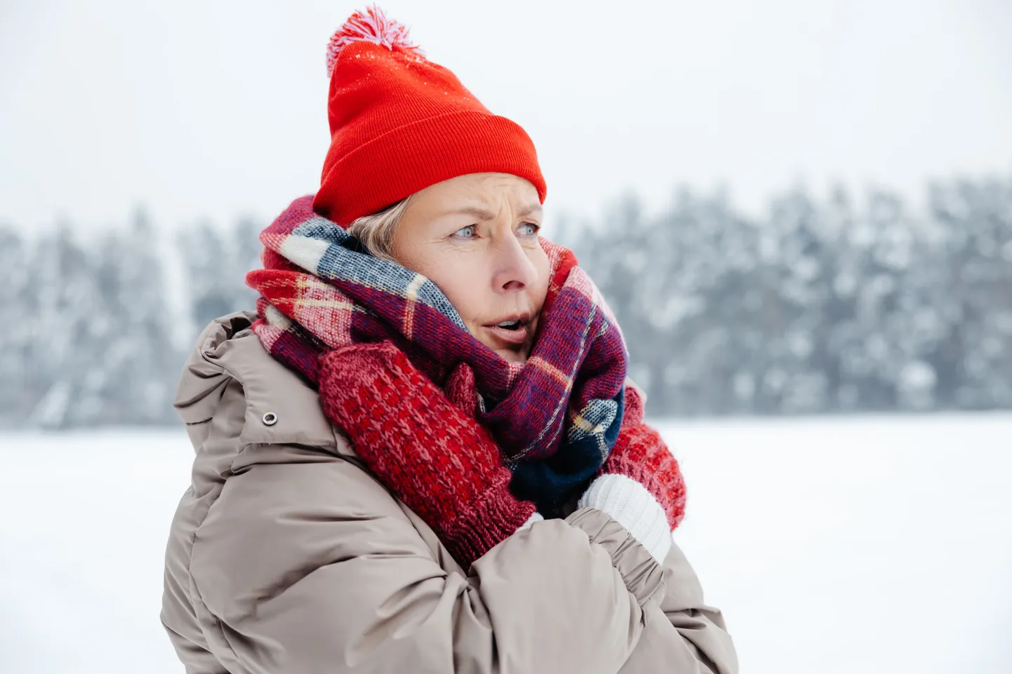 Madala temperatuuriga kaasnevad külmavärinad, aga ka teadlik värisemine aitab kehal sooja toota.