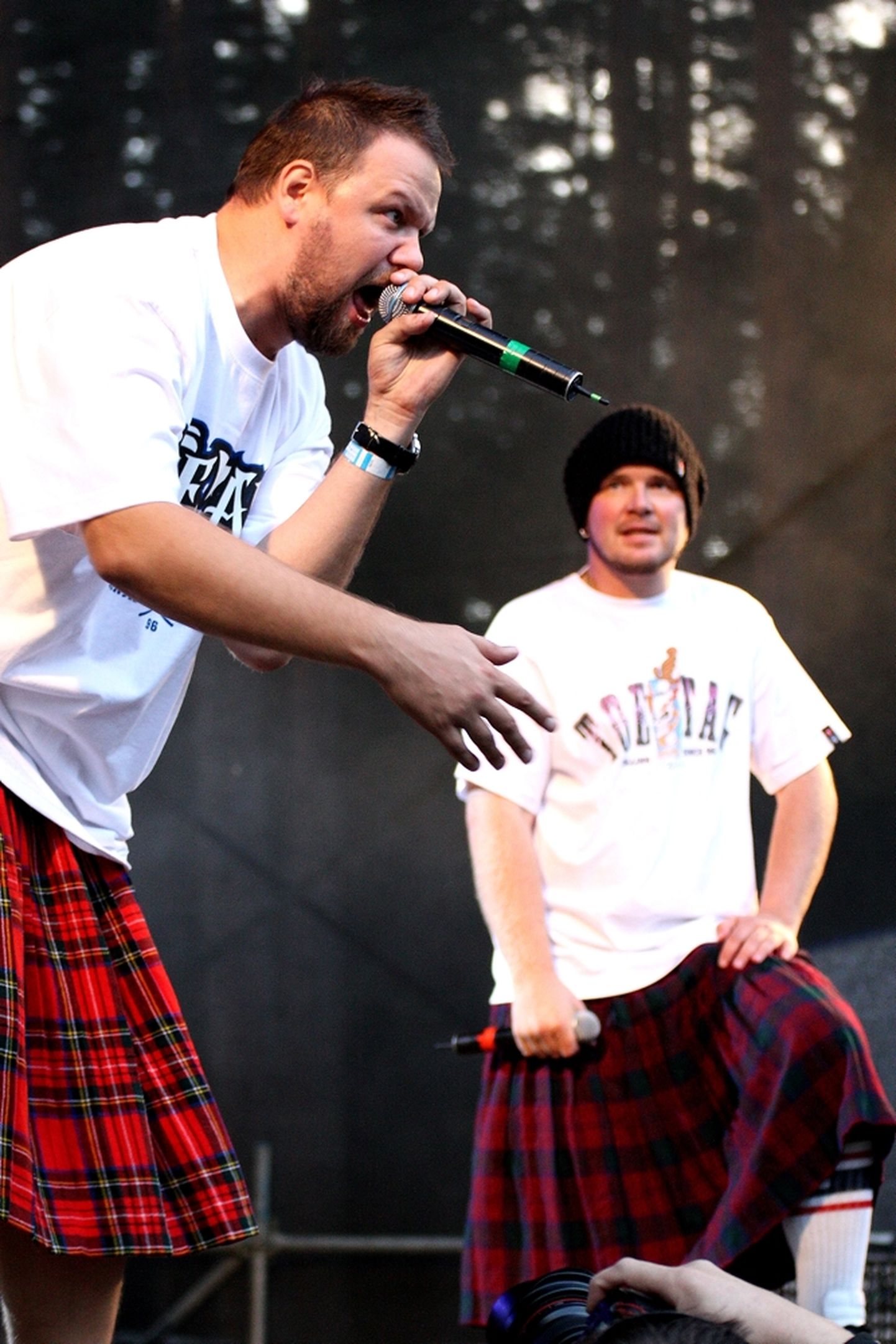 Henry Kõrvits ja Revo Jõgisalu 2011. aasta Eesti Hiphop Festivalil