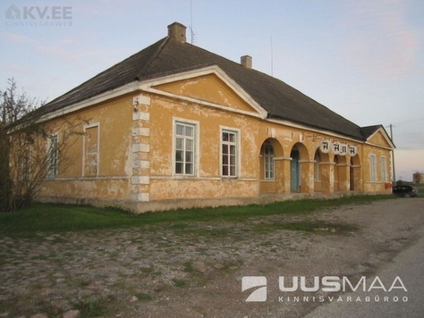 Jõgevamaal müüakse Torma postijaama, mille peahoone ehitati 1832. aastal.