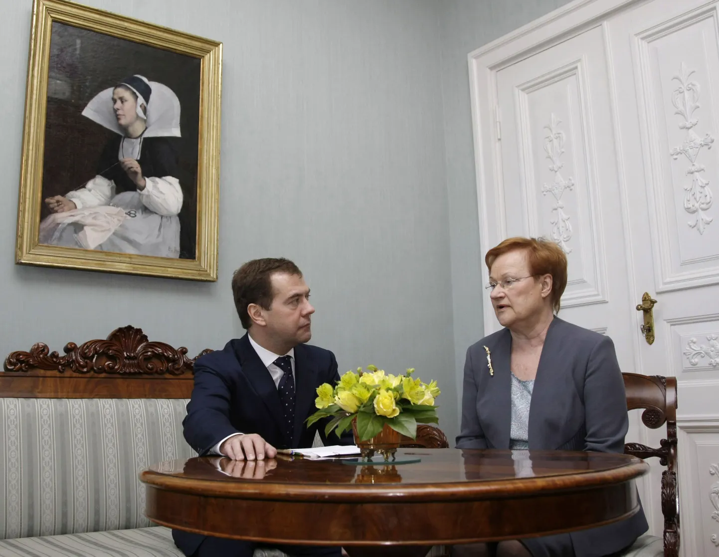 Medvedev ja Halonen presidendilossis.