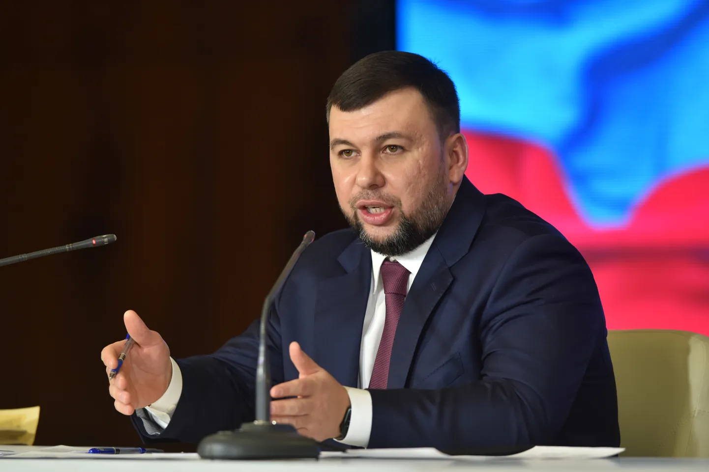 Isehakanud Donetski rahvavabariigi juht Deniss Pušilin.