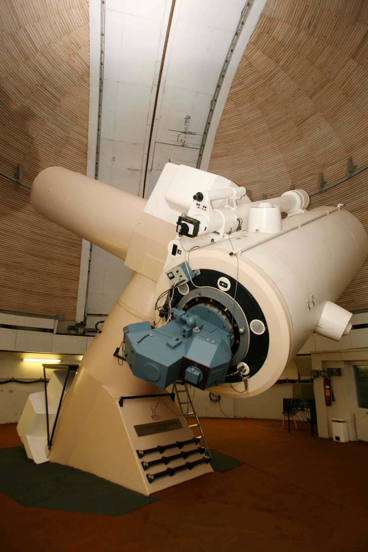 Tõravere observatooriumi teleskoop.