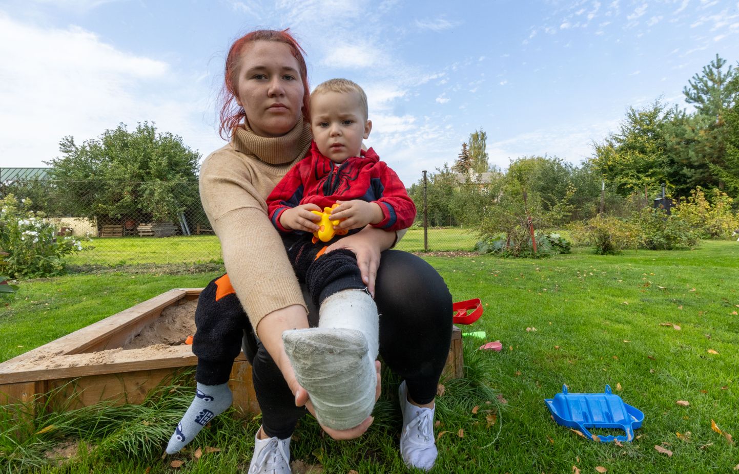 Annika Ärtis koos oma kahe aastase pojaga kaks päeva pärast juhtunud.