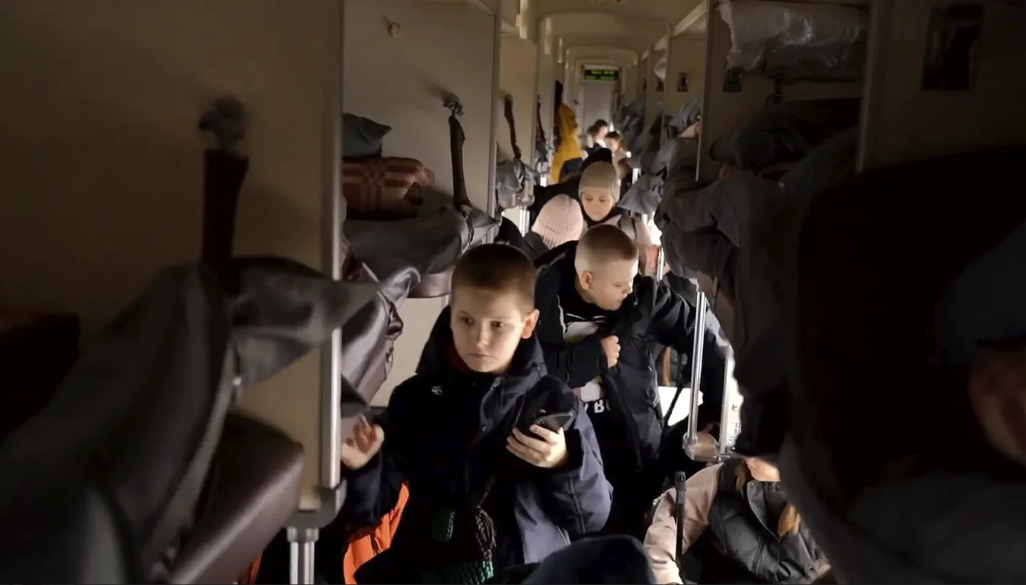 Ukraina okupeeritud aladelt Belgorodi transporditud lapsed 22. märtsil 2024. a.