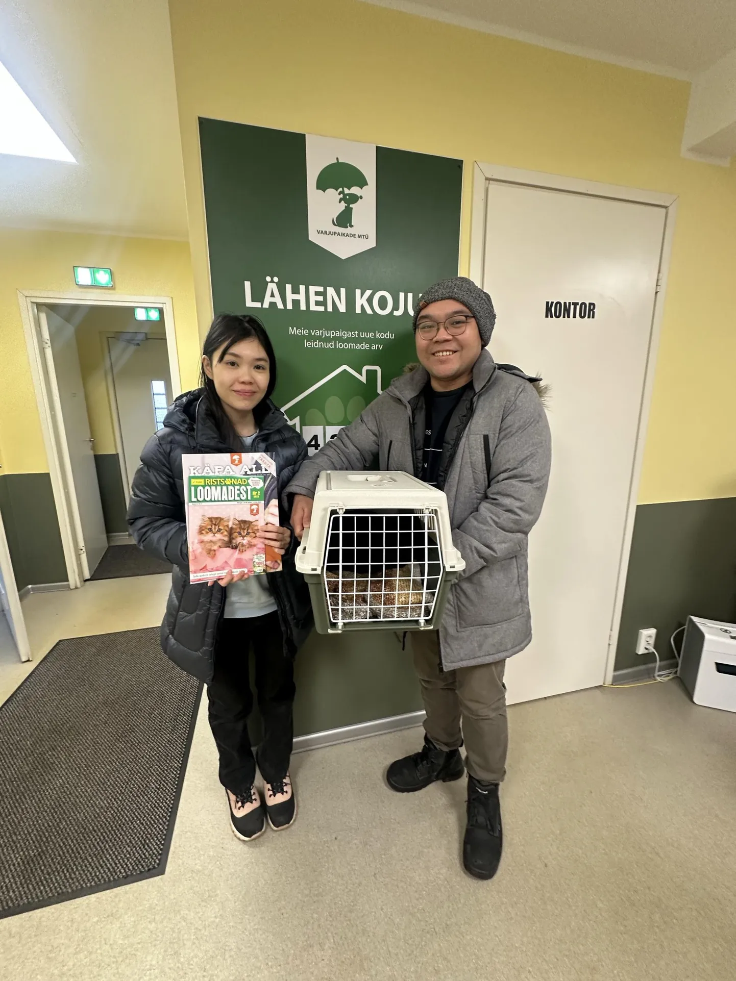 Varjupaigas elanud kass Niks uute omanikega