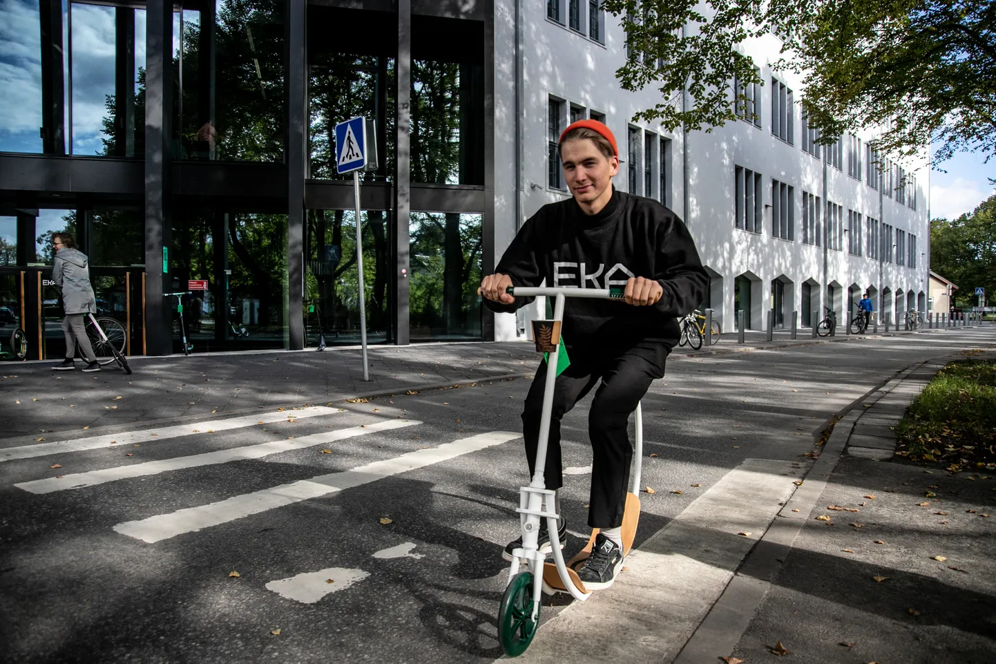 Autovaba päev Tallinnas Põhja puiesteel.