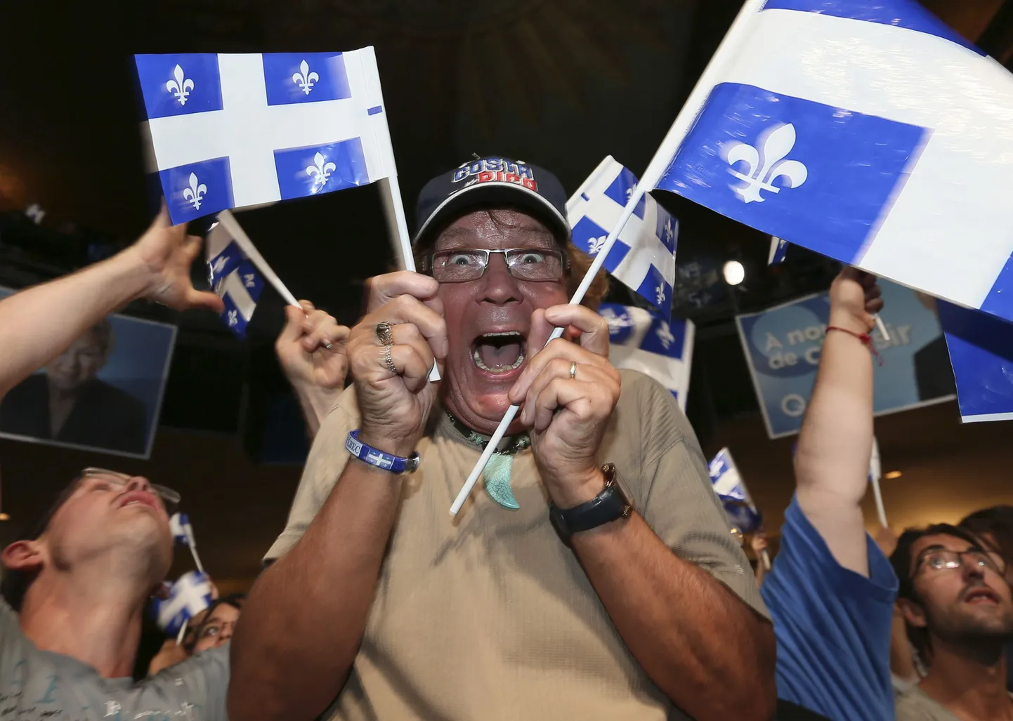 Parti Québécois toetaja rõõmustamas  valimistulemuste üle.