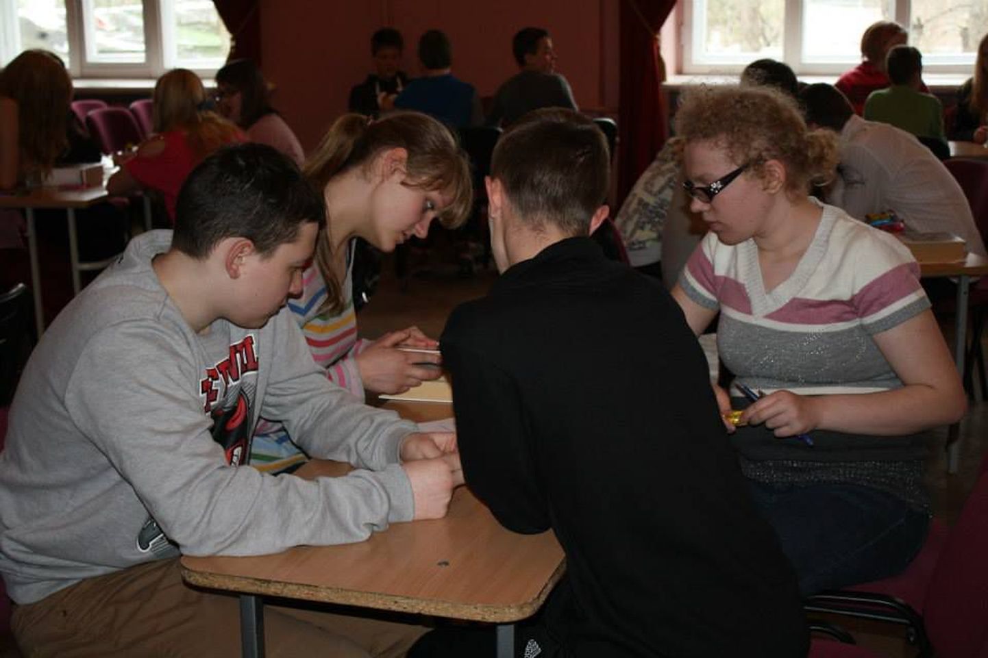Mitmekesisuse päeval said õpilased põnevaid ülesandeid lahendsada.