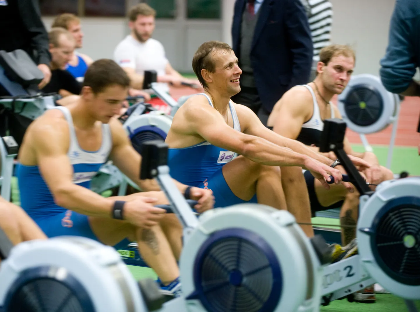 Sõudeergomeetrite võistluse Alfa 2012 finaali kiireim oli Tõnu Endrekson (keskel)