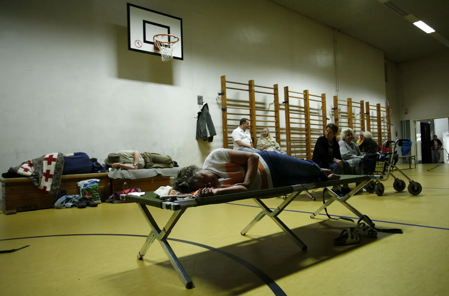 Wilmersdorfi elanikud pidid öö mööda saatma koolivõimlas, sest nende kodude lähedalt Berliini eeslinnas leiti lõhkemata sõjaaegne lennukipomm.