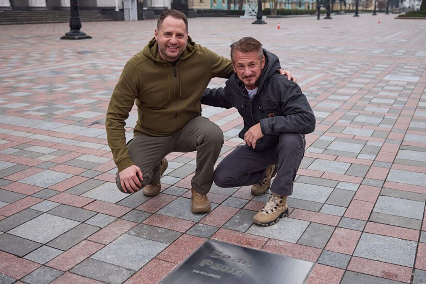 Hollywoodi näitleja ja filmirežissöör Sean Penn (paremal) läinud aastal Andri Jermakiga Kiievis.