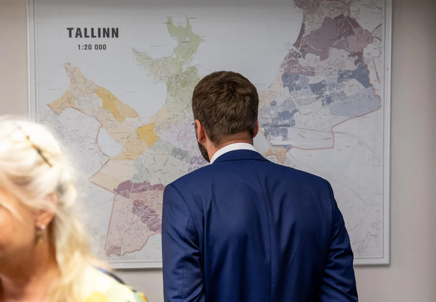 Linnapea Jevgeni Ossinovski lubab, et enamik tallinlasi ei pea ka järgmisel aastal kodu­aluse maa eest maa­maksu maksma.