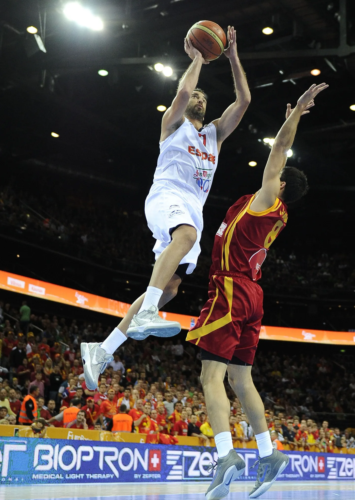 Juan Carlos Navarro (vasakul) viskel.