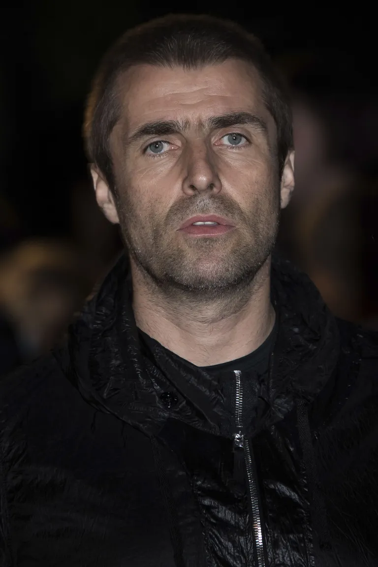 Liam Gallagher ütles, et ta ei kasutaks mitte ühegi naise peal kunagi füüsilist vägivalda.